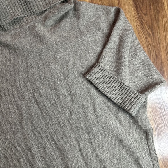 LL Bean Sweater Womens Wool Grey Turtleneck Short Sleeve Poncho Merino Wool XS-S - Picture 6 of 15